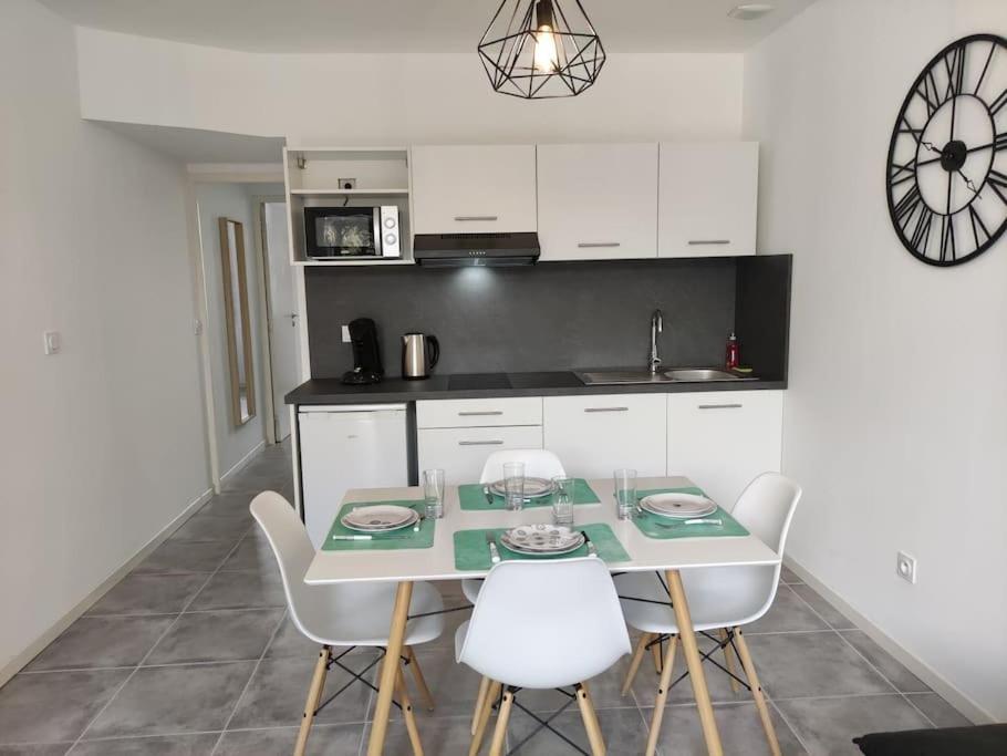 Appartement L'Atelier De La Cite - Parking Gratuit à Carcassonne Extérieur photo